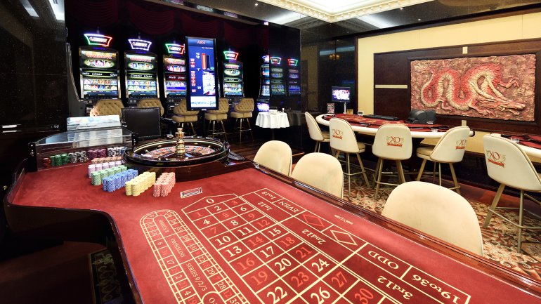 Interior del casino XO de Minsk