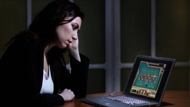 No juegue en casinos en línea en ordenadores públicos