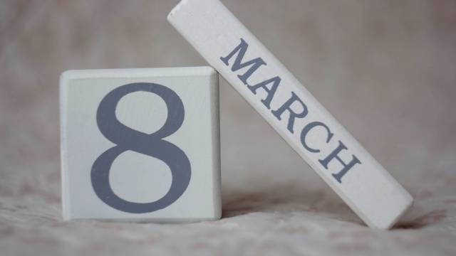 Slots para mujeres el 8 de marzo