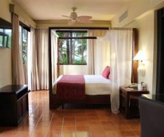 Catalonia Bavaro Beach, Golf & Casino Resort: Suite privilegiada con jacuzzi