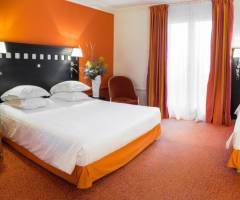 Casino Barriere Biarritz: Habitación triple