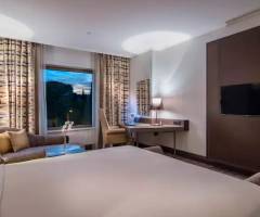 Merit Montenegro Casino: Habitación King con vistas al parque