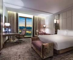 Merit Montenegro Casino: Habitación King Executive con acceso al salón