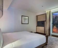 Merit Montenegro Casino: Suite King de un dormitorio con acceso al salón