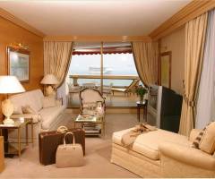 Le Sun Casino: Suite Commodore