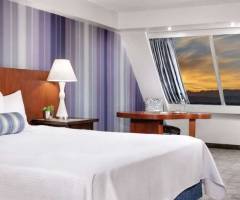 Luxor Casino Las Vegas: Habitación Stay Well Pyramid Premium King