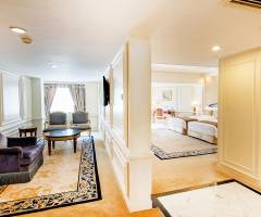Pharaoh's Casino Macau: Suite Junior