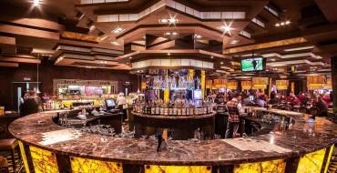 Astoria Casino Kazakhstan: En el corazón del casino hay un lujoso bar