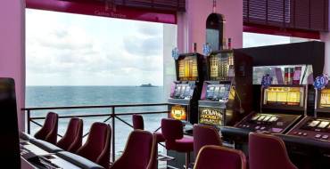 Casino Barriere Dinard: La zona de máquinas expendedoras