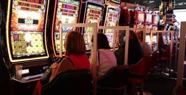 Casino Barriere Enghien-les-Bains: Zona de juegos