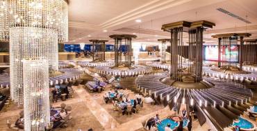 Eclipse Casino Batumi: Amplia sala de juegos