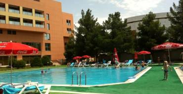 Florida Club & British Pub Casino: Piscina