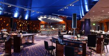 Grand Casino Baden: Juegos de mesa cerca del bar