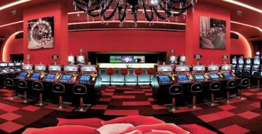 Monte Carlo Bay Casino: Casino de color rojo