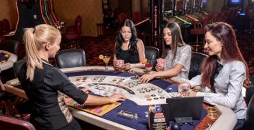 Princess Trimontium Casino: Juegos de cartas