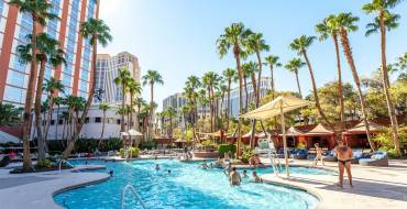 Treasure Island Hotel and Casino Las Vegas: Zona de la piscina