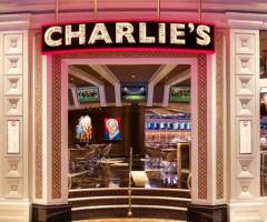 Wynn Hotel & Casino Las Vegas: Charlie’s Bar + Grill