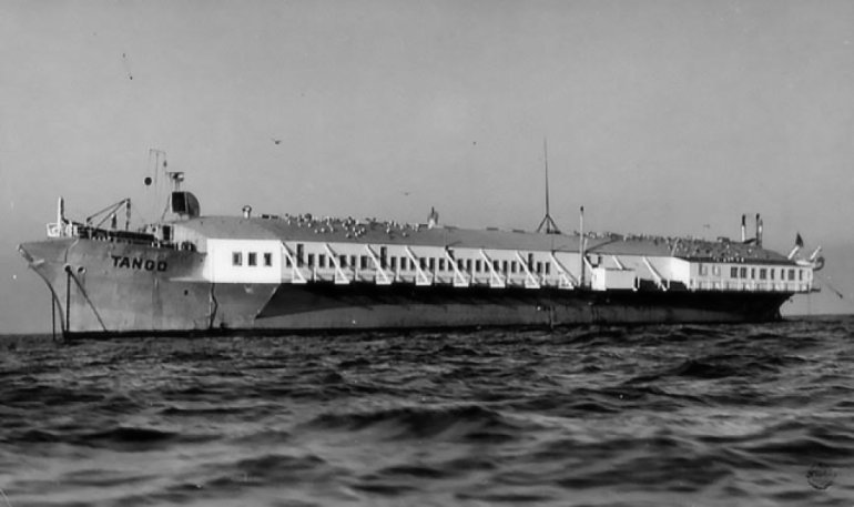 SS Tango en Long Beach